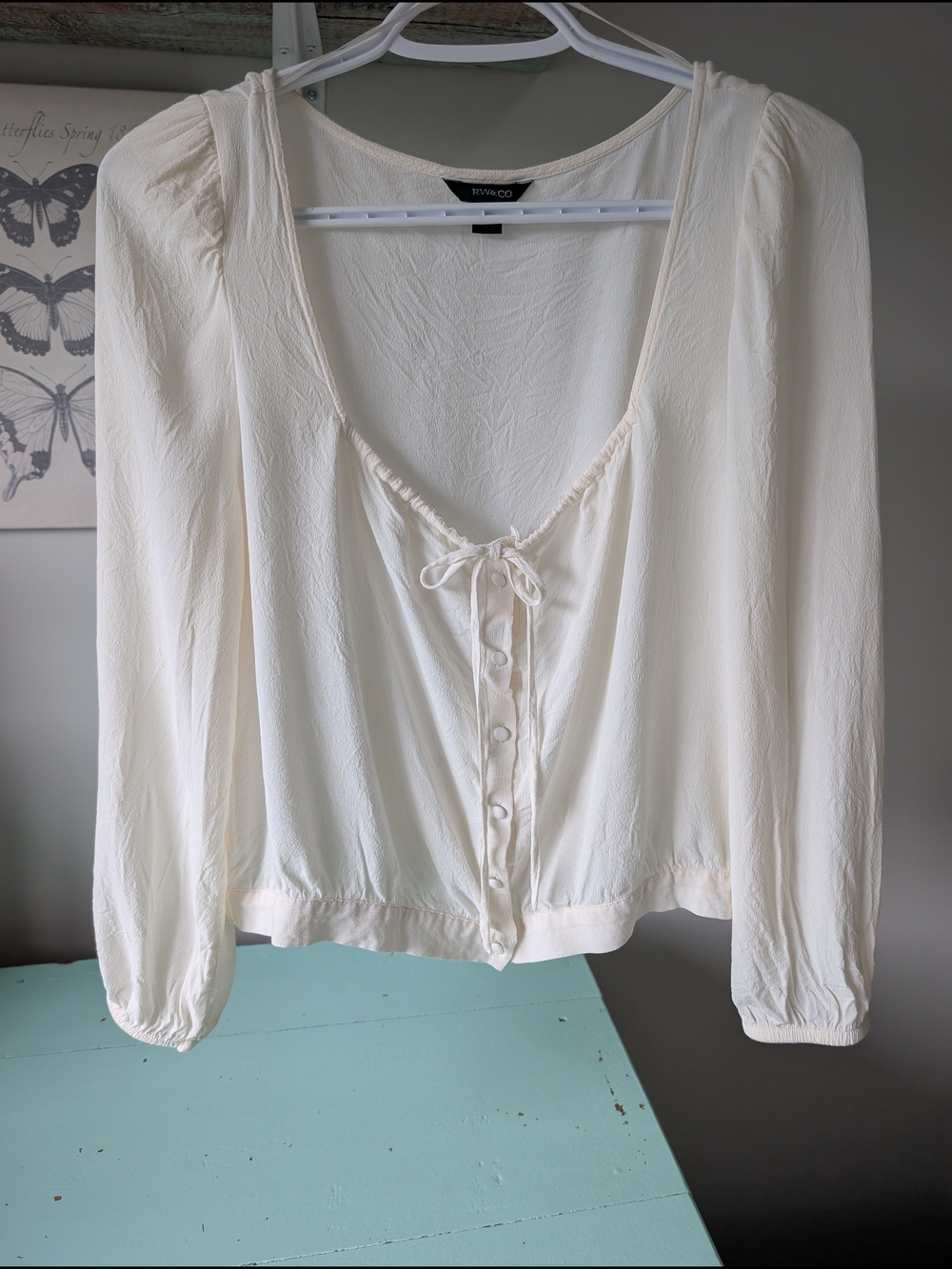 2/25$ 💓 NWOT RW&CO. Cream Button-Front Peasant Blouse